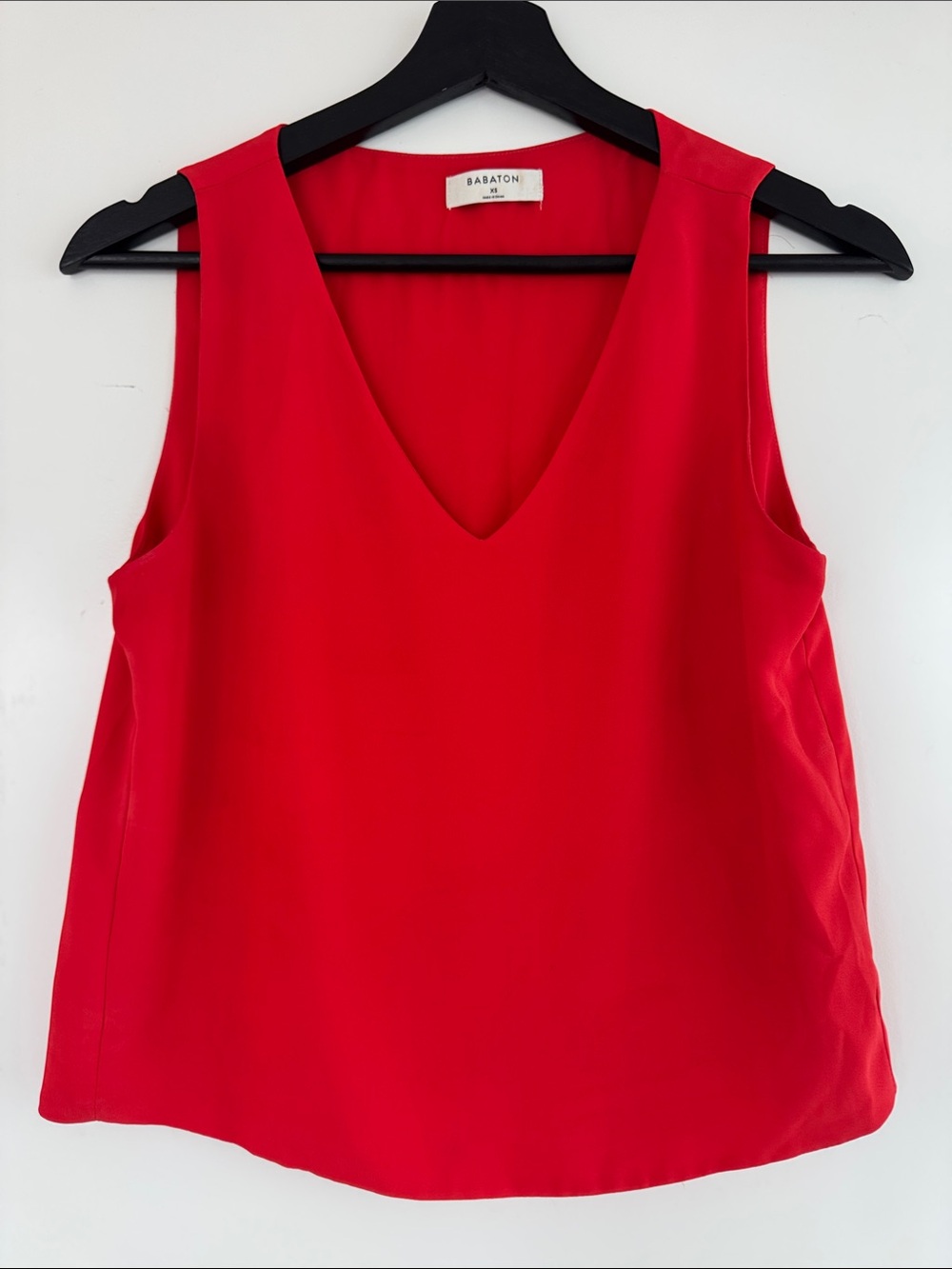 Babaton Bright Red V-Neck Sleeveless Camisole